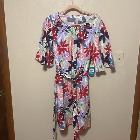 The Pioneer Woman Scoop Neck Bell Sleeve Dress NWT‎ - Picture 4 of 9